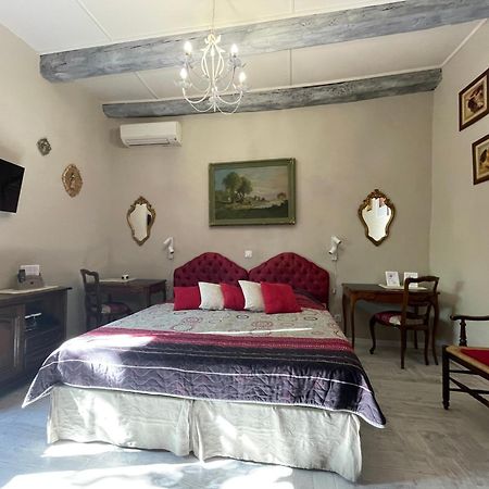 Le Manoir Du Raveyron Otel Vallon-Pont-dʼArc Dış mekan fotoğraf