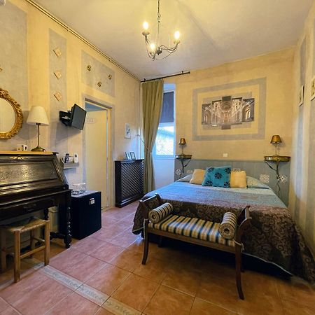 Le Manoir Du Raveyron Otel Vallon-Pont-dʼArc Dış mekan fotoğraf
