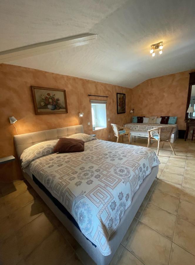 Le Manoir Du Raveyron Otel Vallon-Pont-dʼArc Dış mekan fotoğraf