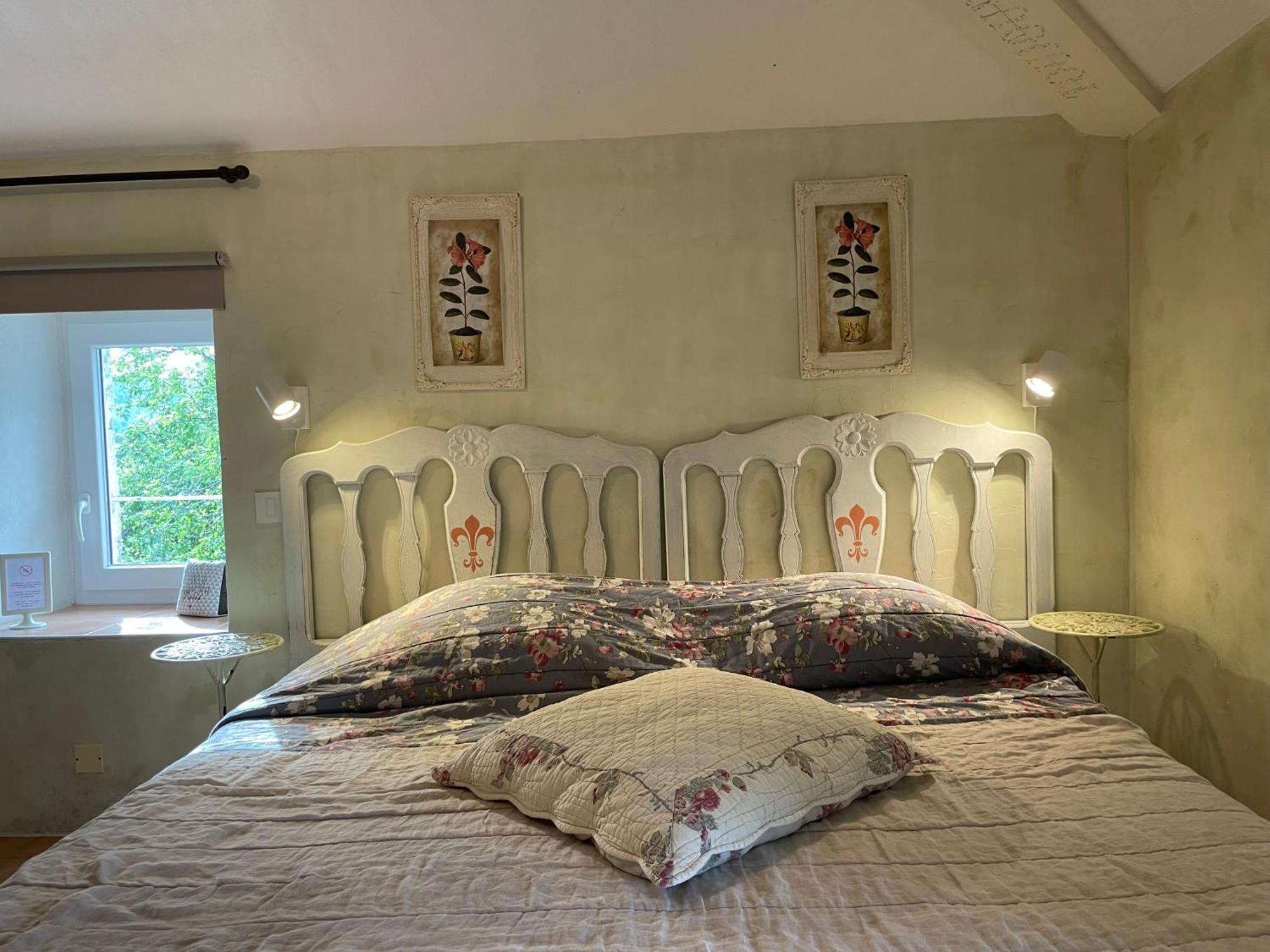 Le Manoir Du Raveyron Otel Vallon-Pont-dʼArc Dış mekan fotoğraf