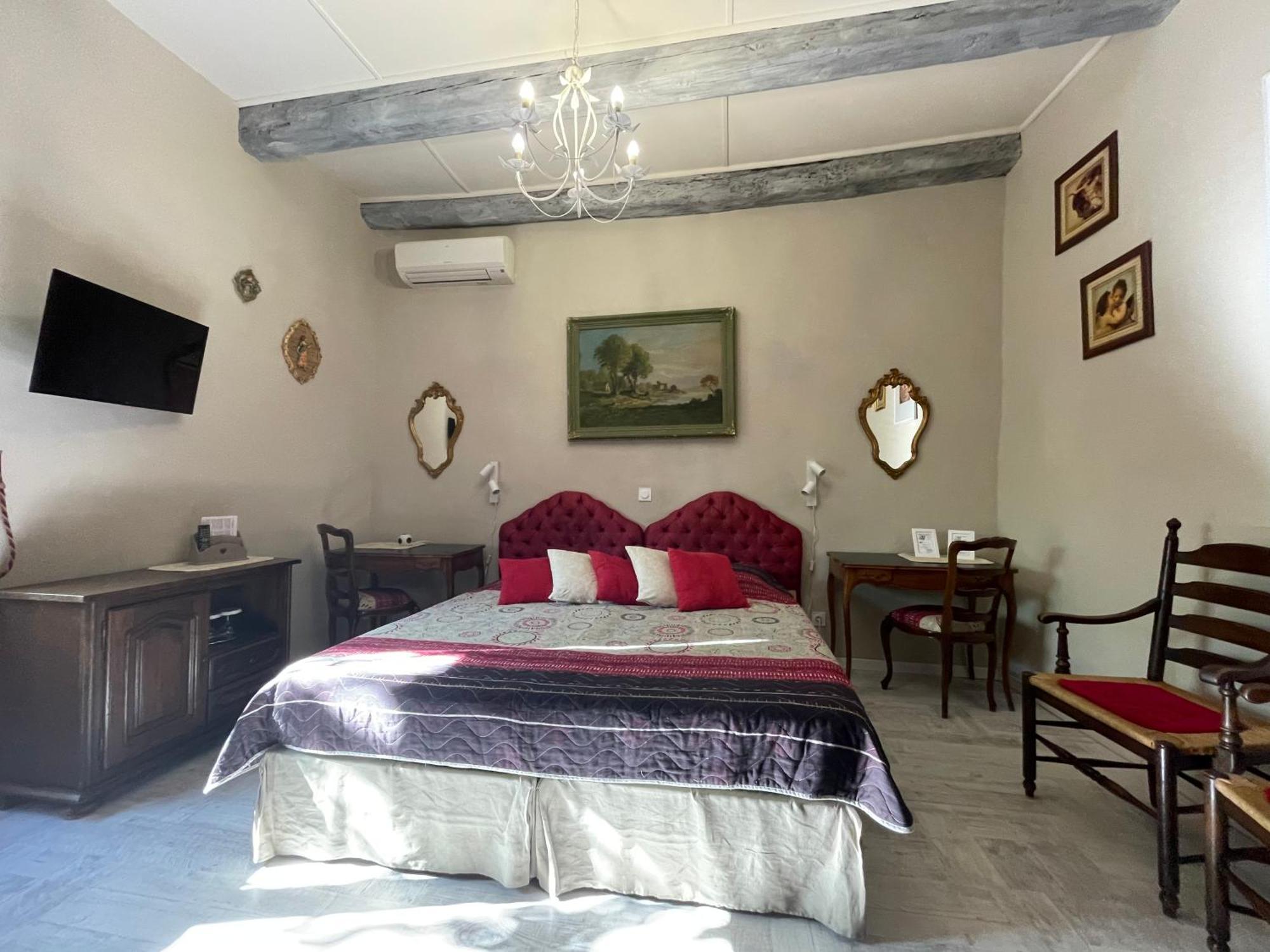 Le Manoir Du Raveyron Otel Vallon-Pont-dʼArc Dış mekan fotoğraf