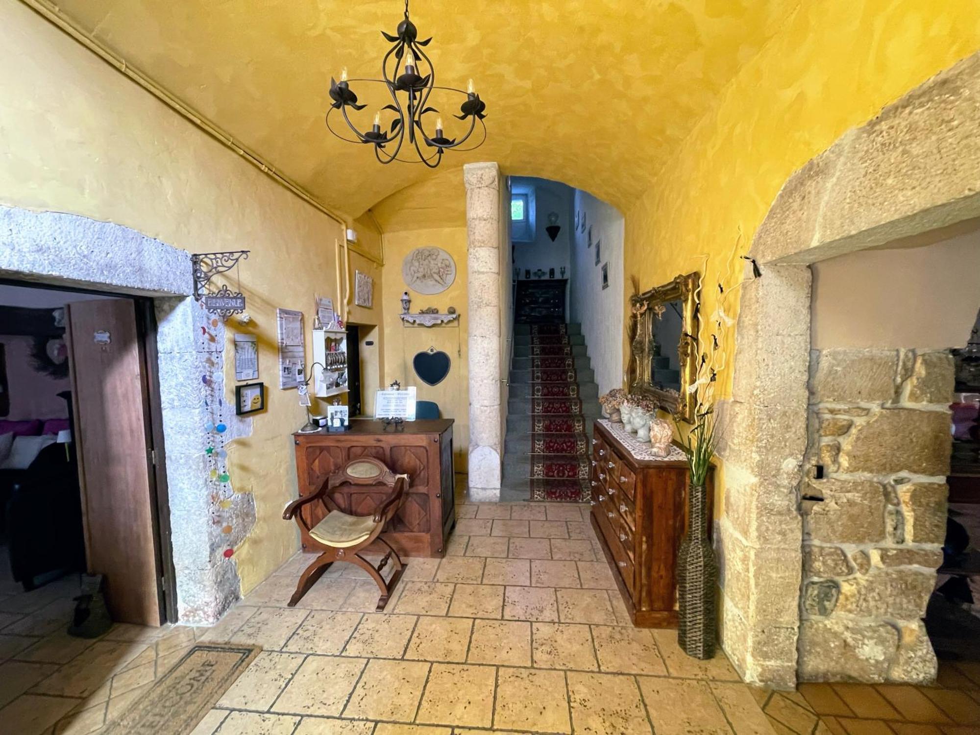 Le Manoir Du Raveyron Otel Vallon-Pont-dʼArc Dış mekan fotoğraf