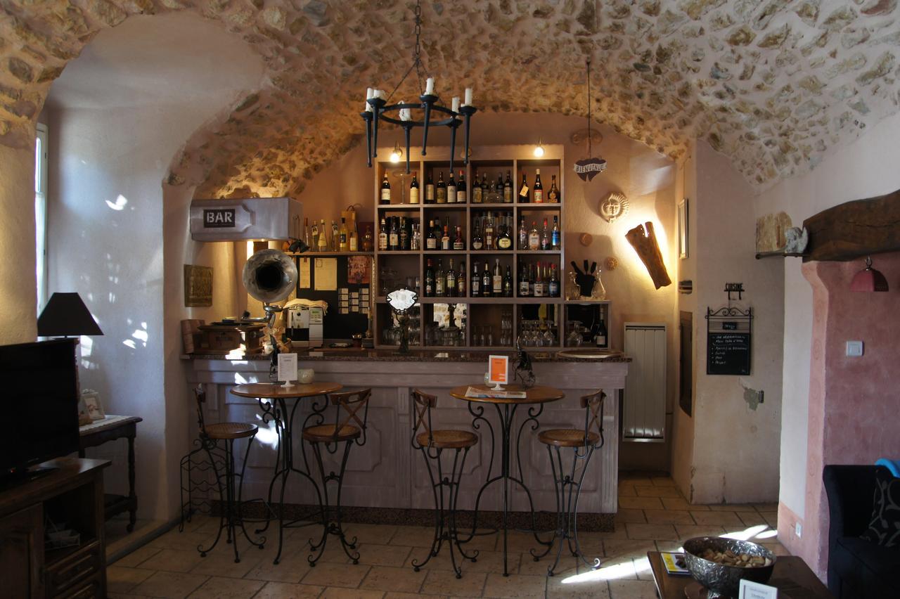 Le Manoir Du Raveyron Otel Vallon-Pont-dʼArc Dış mekan fotoğraf