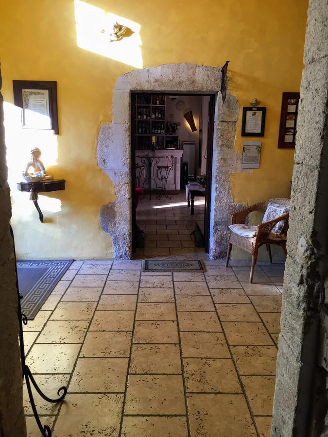 Le Manoir Du Raveyron Otel Vallon-Pont-dʼArc Dış mekan fotoğraf