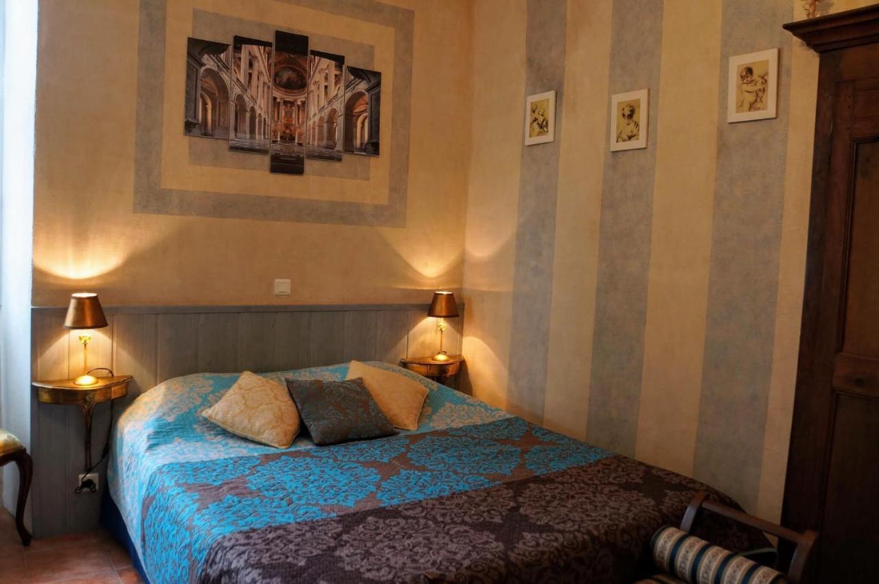Le Manoir Du Raveyron Otel Vallon-Pont-dʼArc Dış mekan fotoğraf