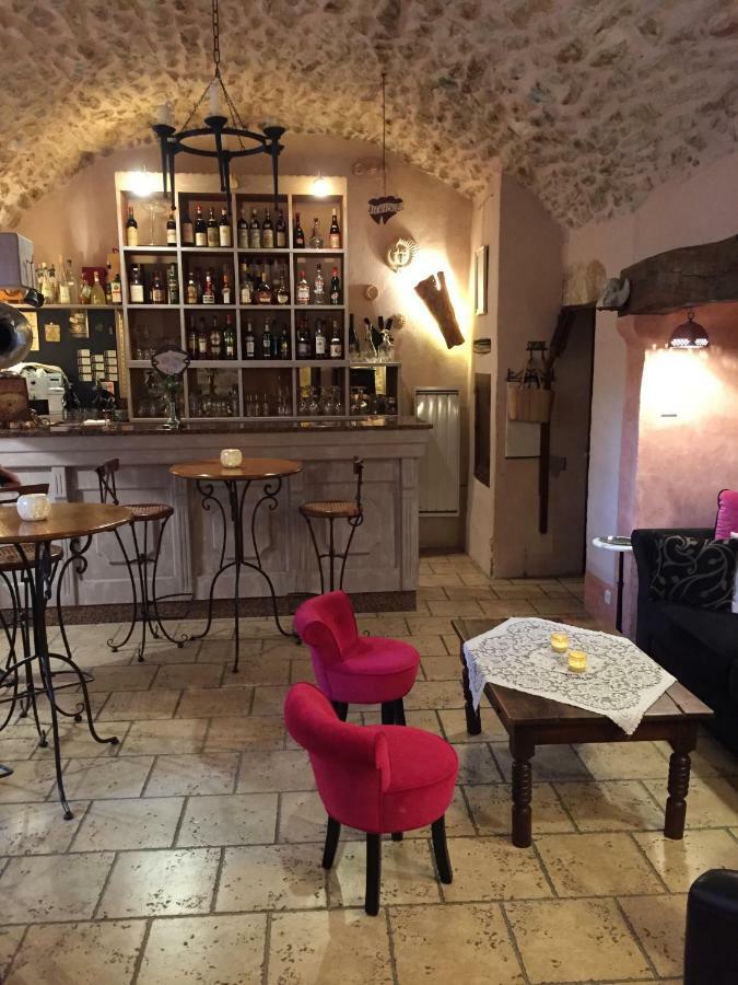 Le Manoir Du Raveyron Otel Vallon-Pont-dʼArc Dış mekan fotoğraf