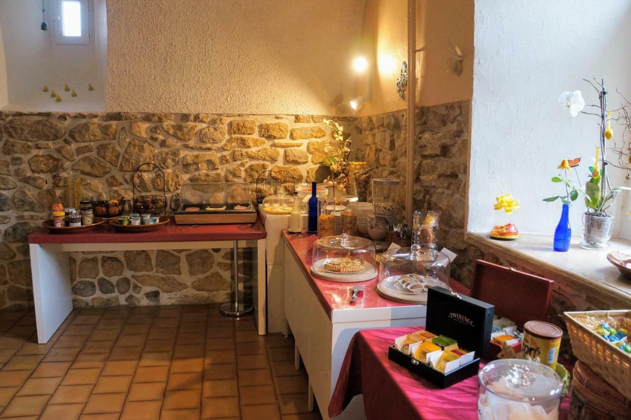 Le Manoir Du Raveyron Otel Vallon-Pont-dʼArc Dış mekan fotoğraf