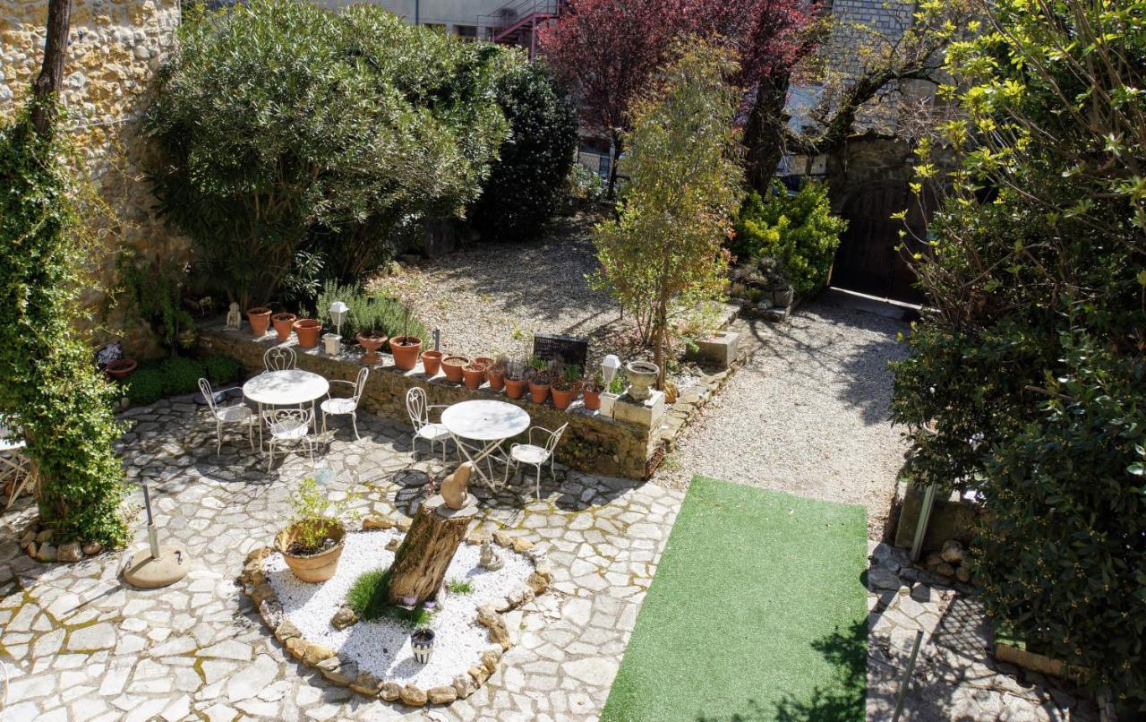 Le Manoir Du Raveyron Otel Vallon-Pont-dʼArc Dış mekan fotoğraf