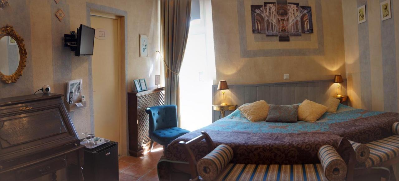 Le Manoir Du Raveyron Otel Vallon-Pont-dʼArc Dış mekan fotoğraf
